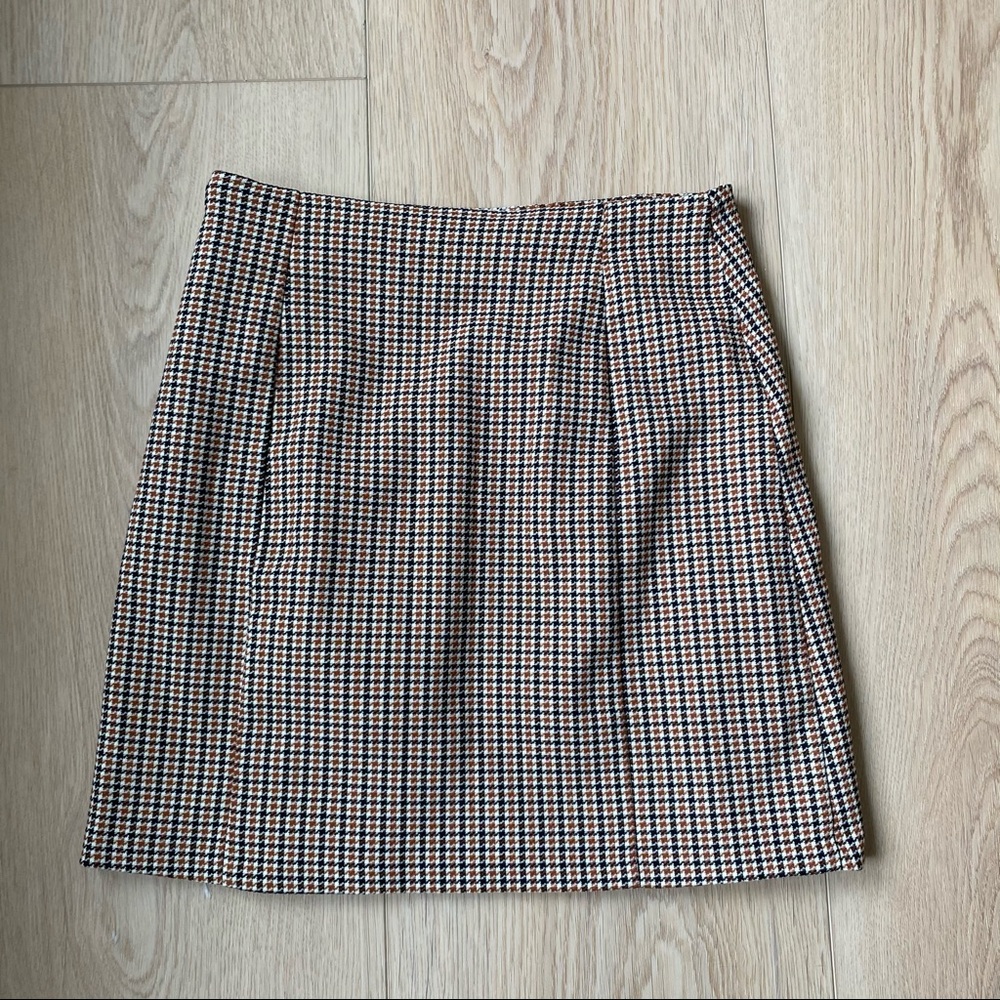 Multicolored gingham mini skirt with buttons - Picture 4 of 4